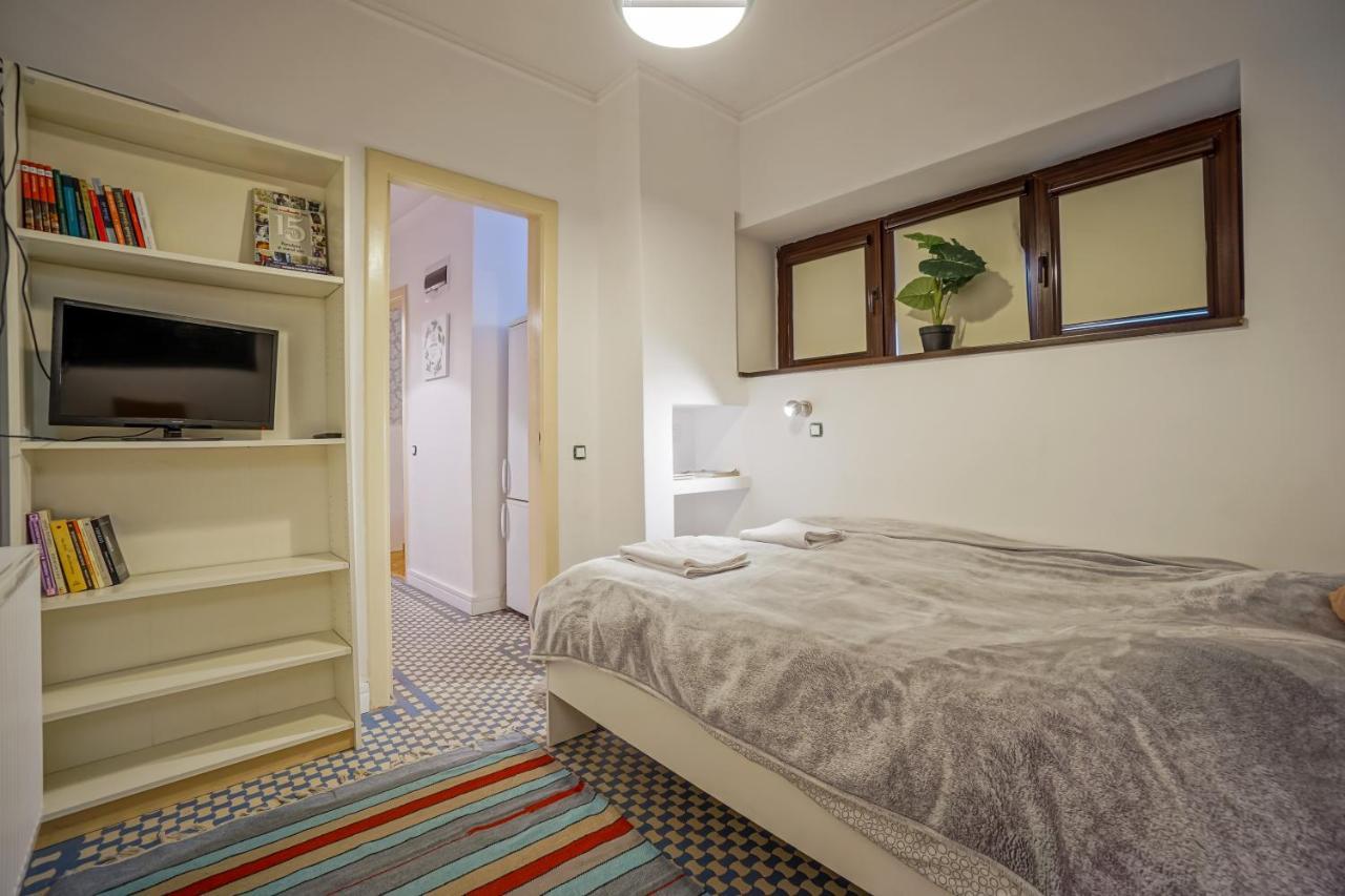 Victoriei Blue Apartment บูคาเรสต์ ภายนอก รูปภาพ