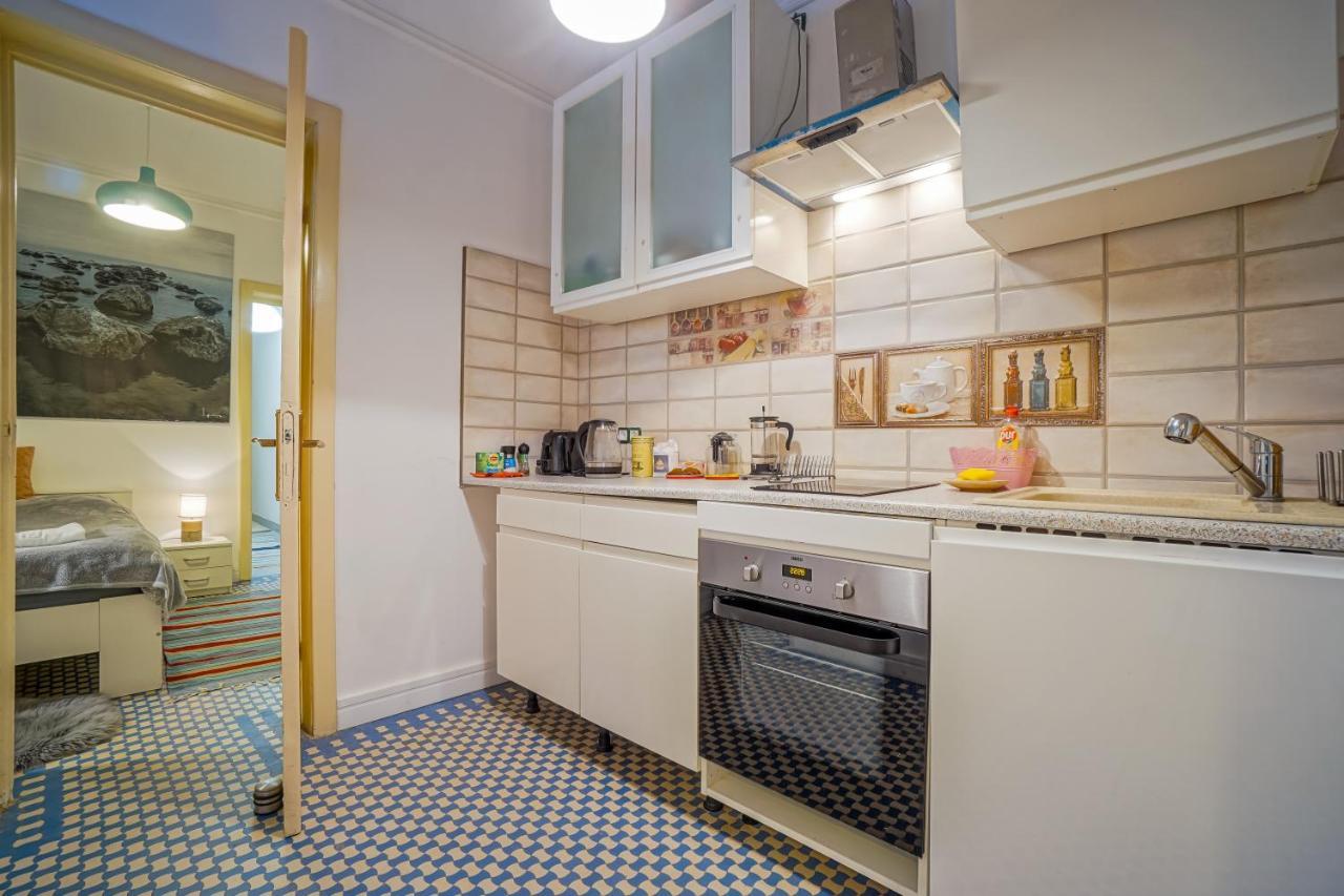 Victoriei Blue Apartment บูคาเรสต์ ภายนอก รูปภาพ