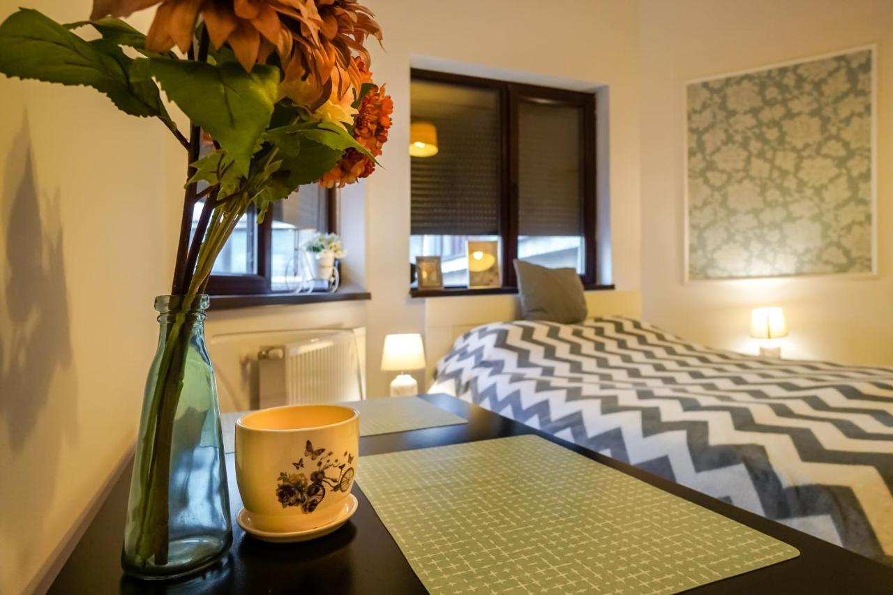 Victoriei Blue Apartment บูคาเรสต์ ภายนอก รูปภาพ
